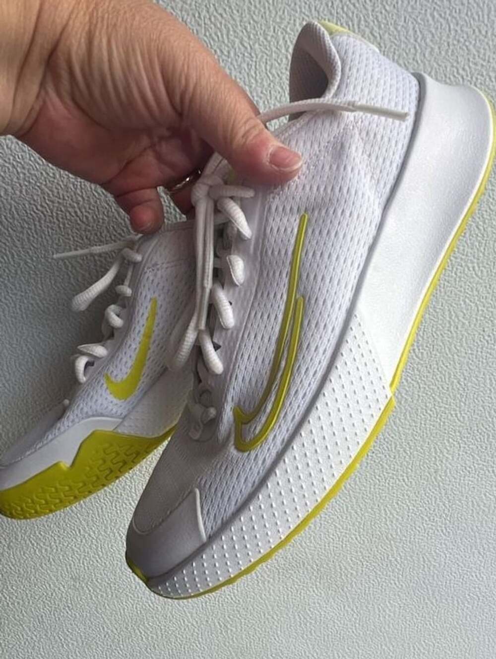 Nike Vapor Lite 2 HC Women's Tennis Shoes White High Voltage DV2019-104